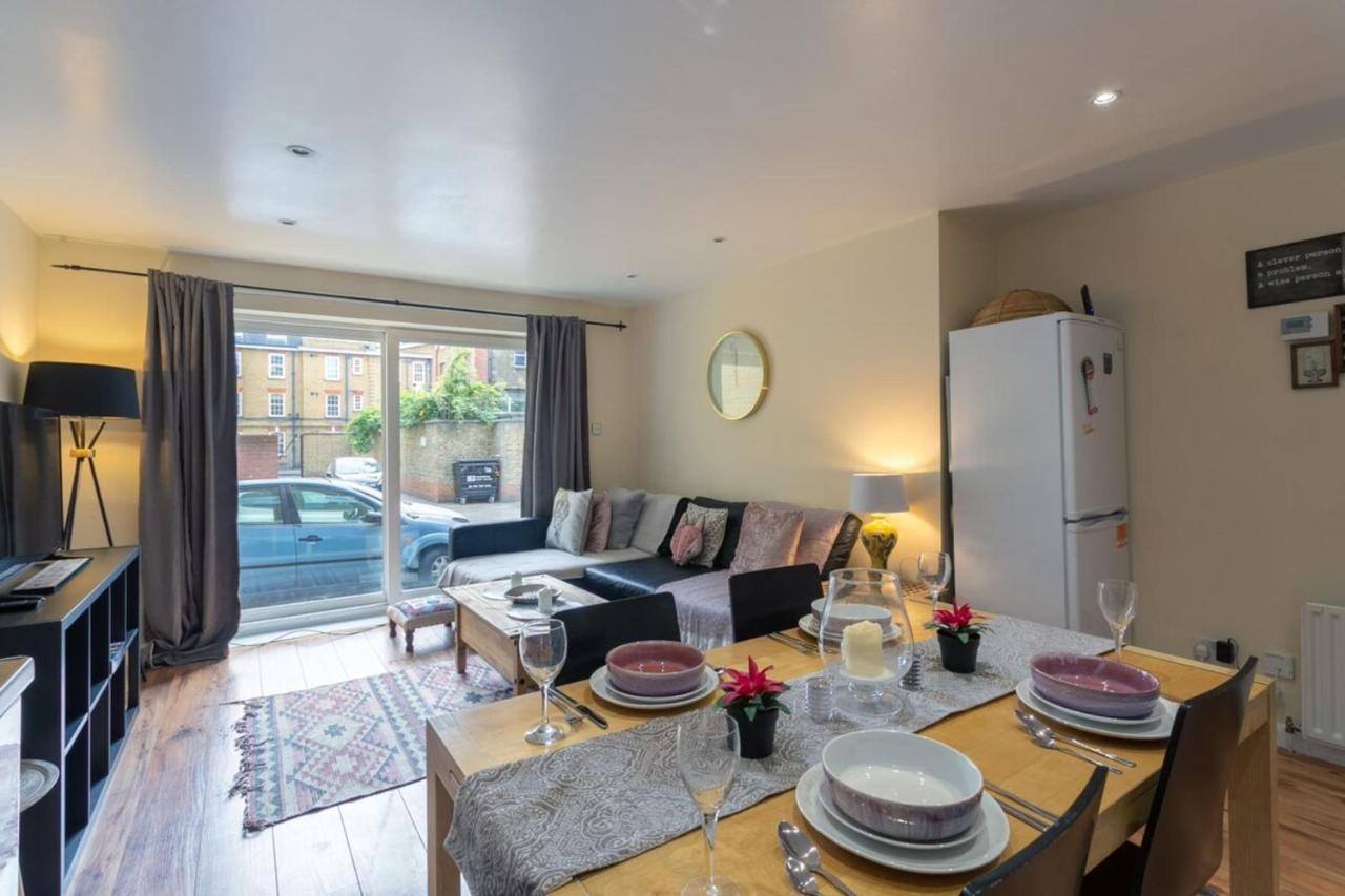 Stylish And Homely 4 Bedroom Home In East London Eksteriør billede