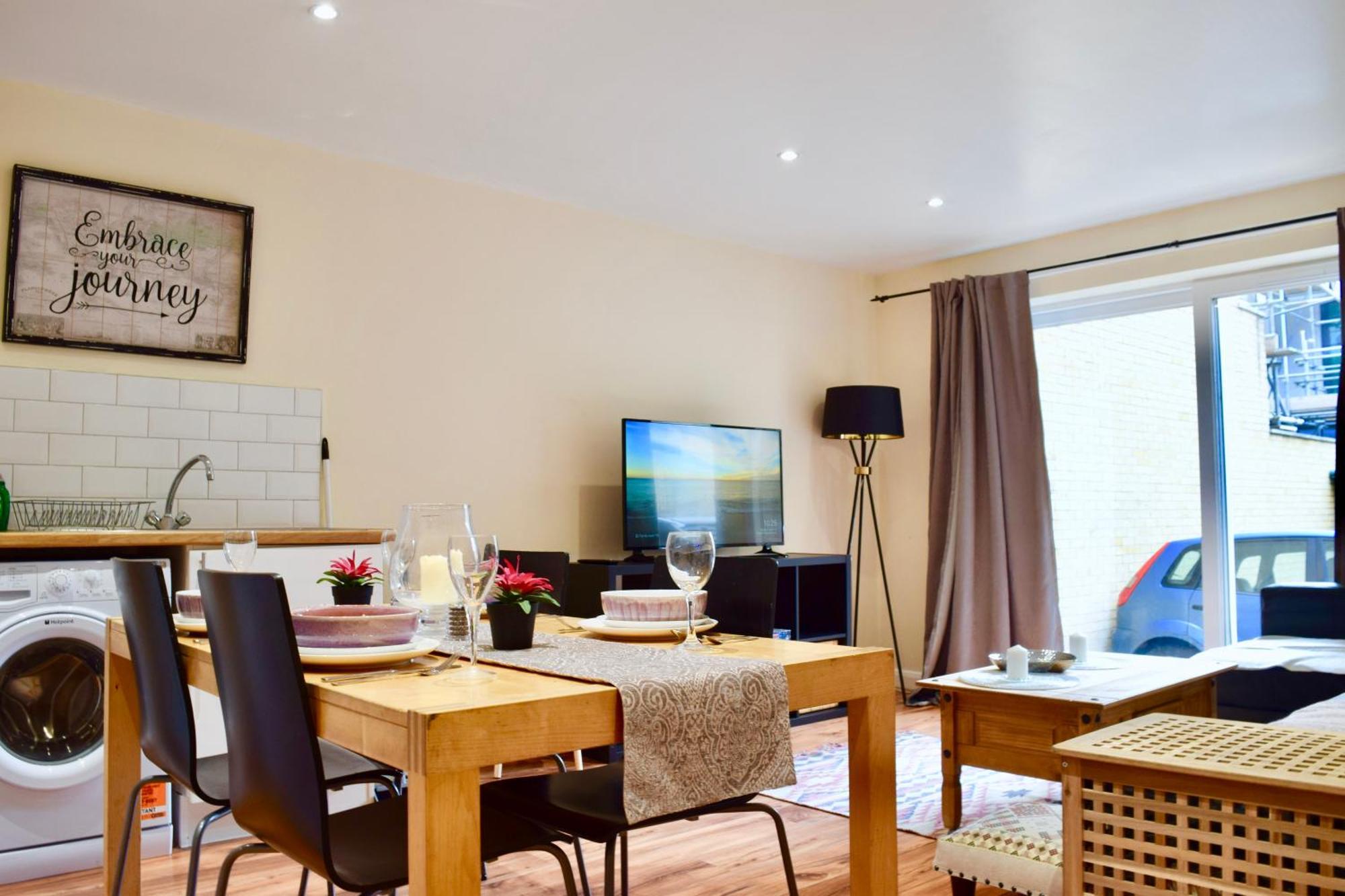 Stylish And Homely 4 Bedroom Home In East London Eksteriør billede
