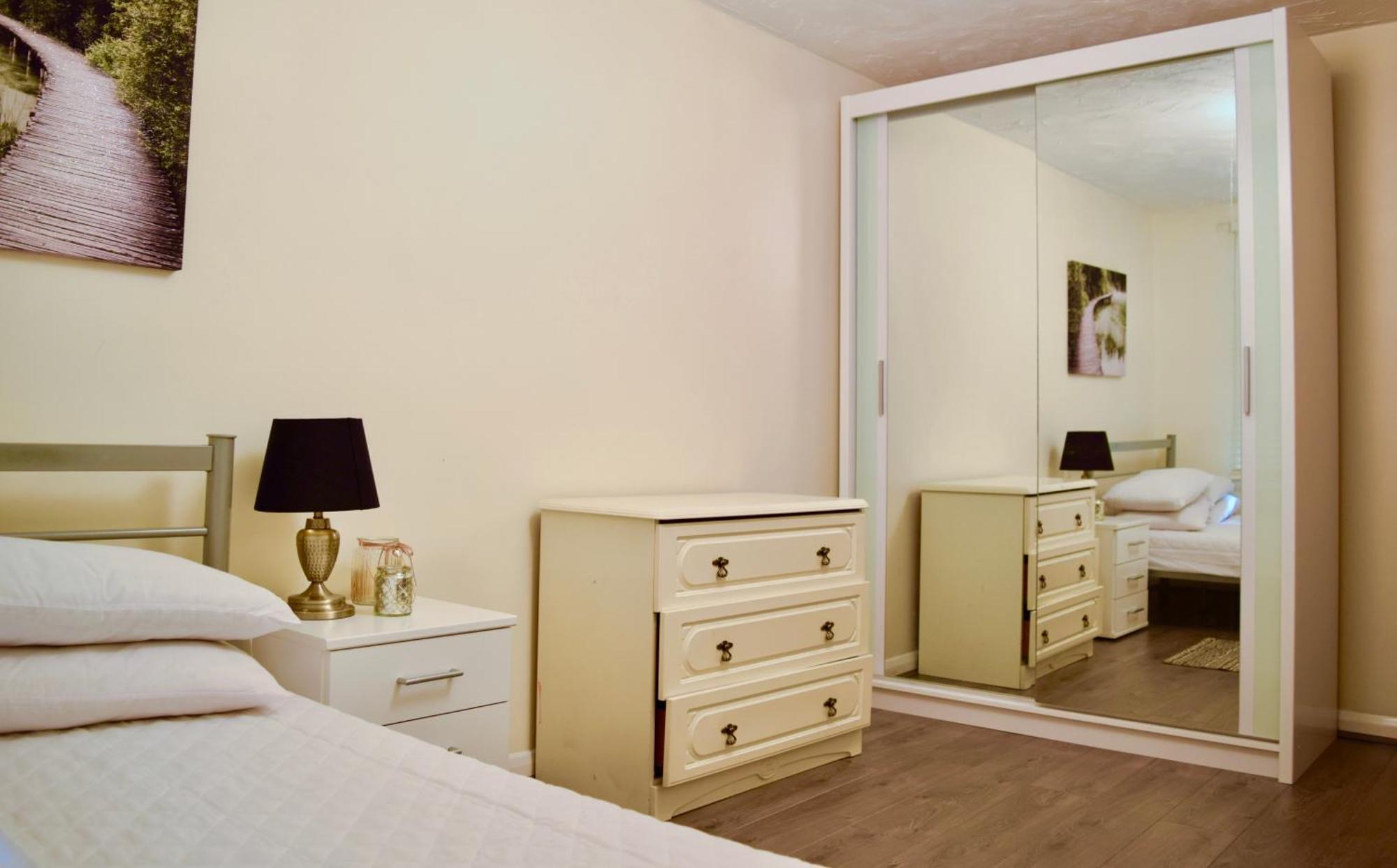 Stylish And Homely 4 Bedroom Home In East London Eksteriør billede
